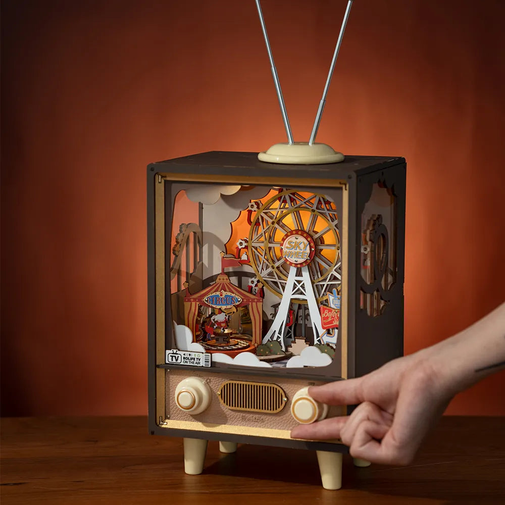 Sunset Carnival - DIY Model Kit